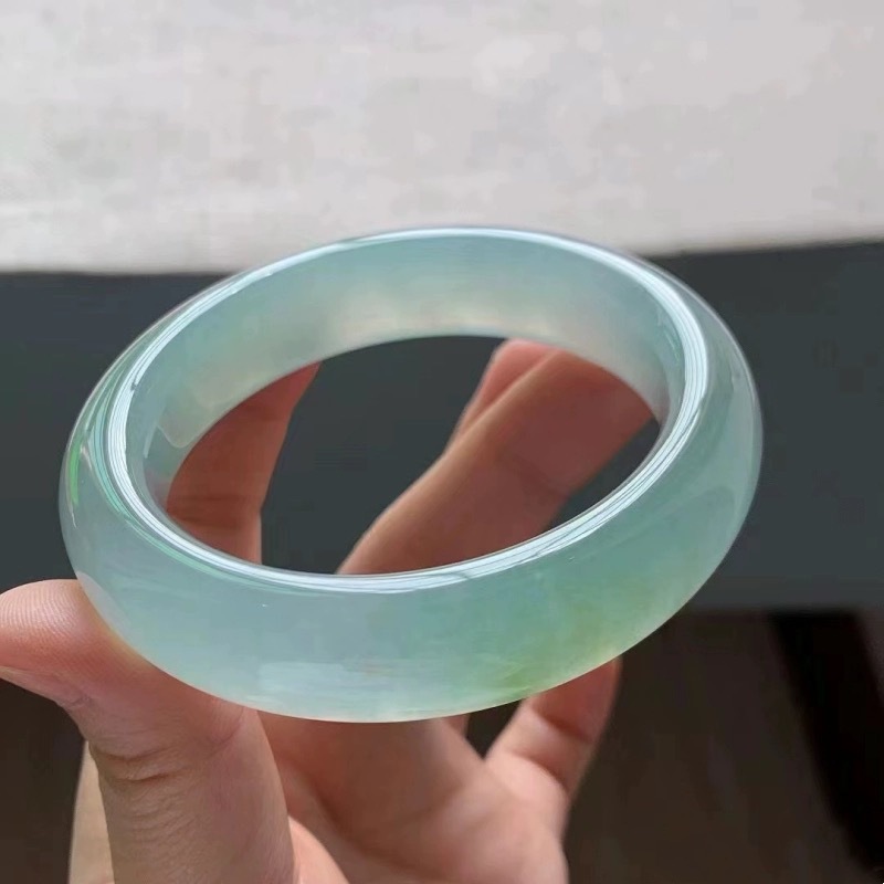 Bracelet en jadéite fine trans - Lighting avis et prix